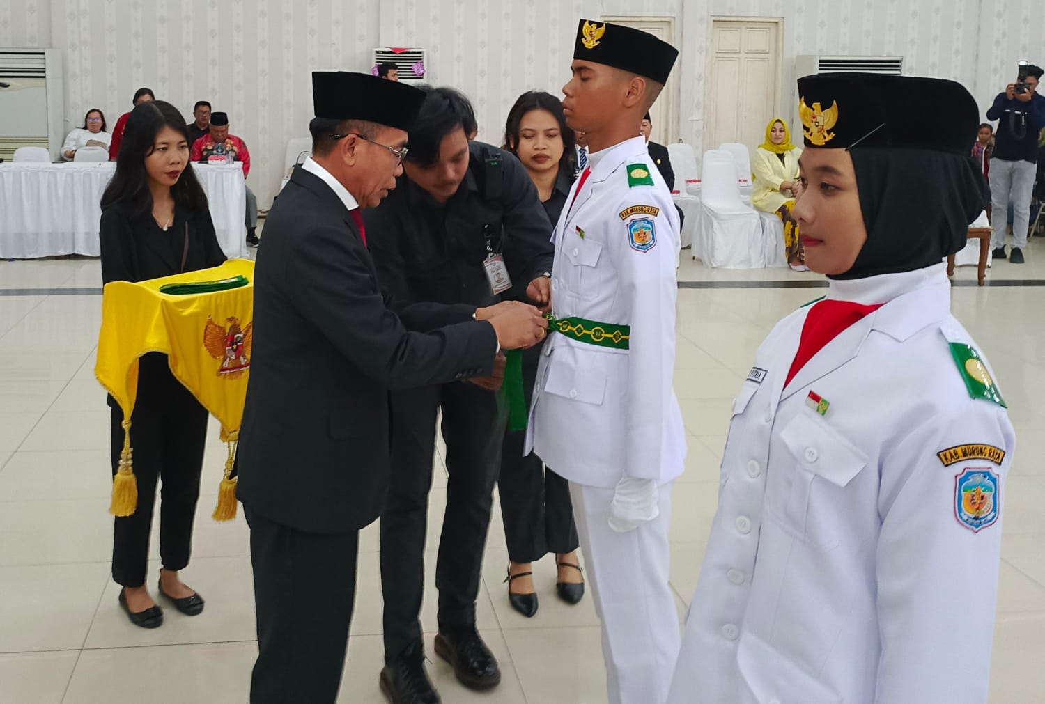 Siap Emban Tugas Penting, Anggota Paskibra Mura Telah Dikukuhkan